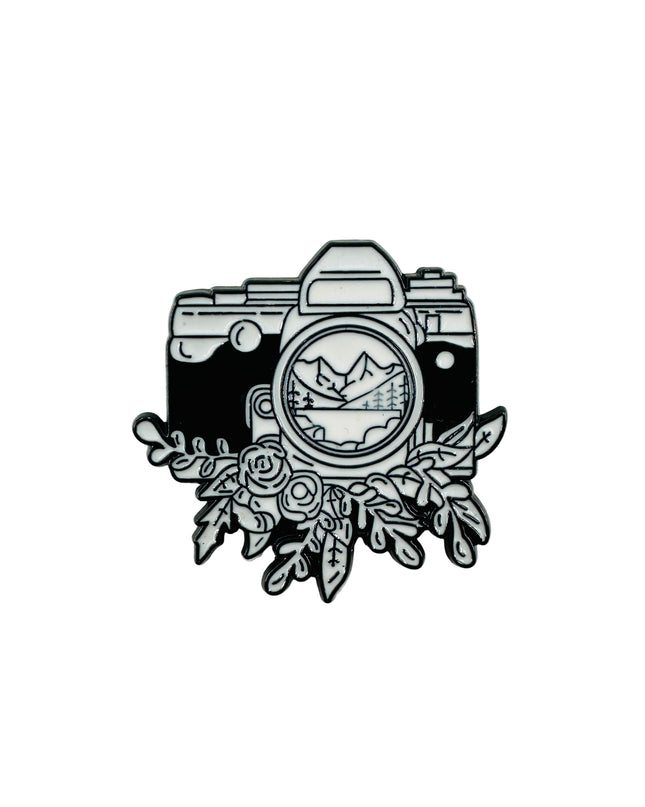 Nature Photo Pin for Family Christmas Fun