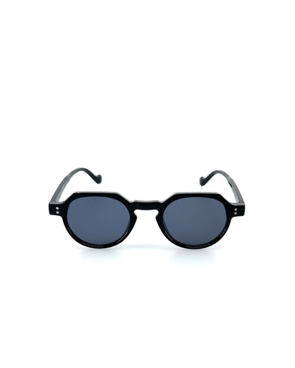 Sleek Black Accessory for Everyday Wear