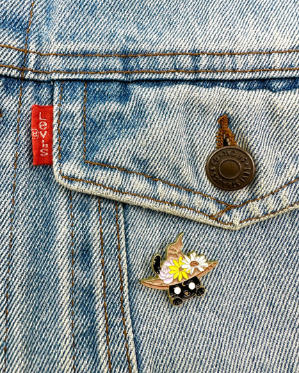 Witch Cat Pin Badge | Tags: Accessories