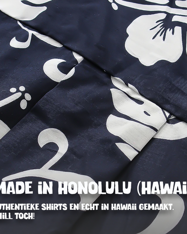 Sininen kukkainen havaijipaita