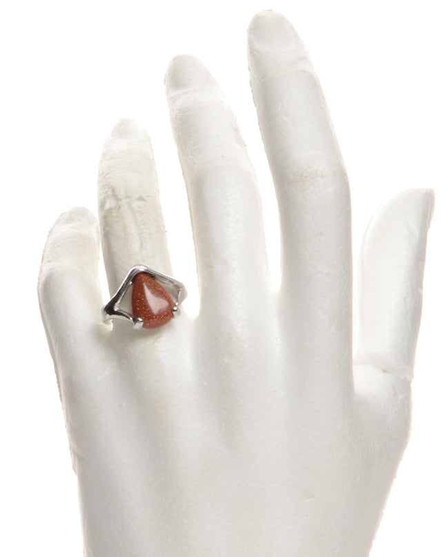 Ruskea Pisara Sormus