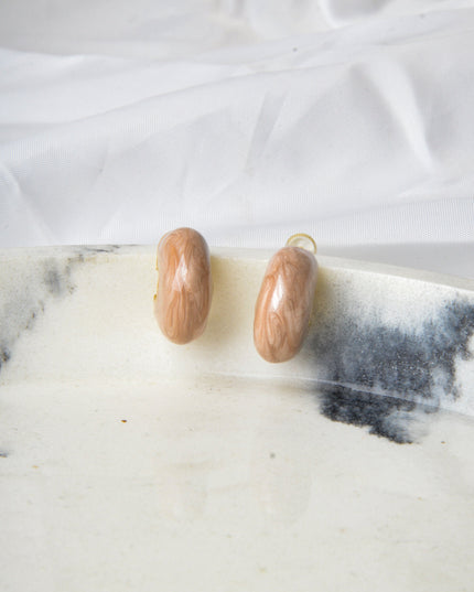 Beige Shell Earrings