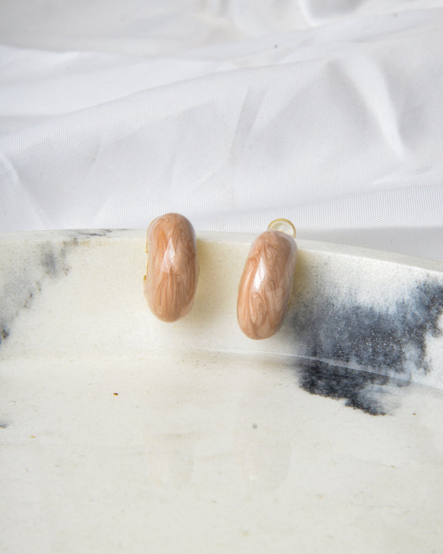 Beige Shell Earrings