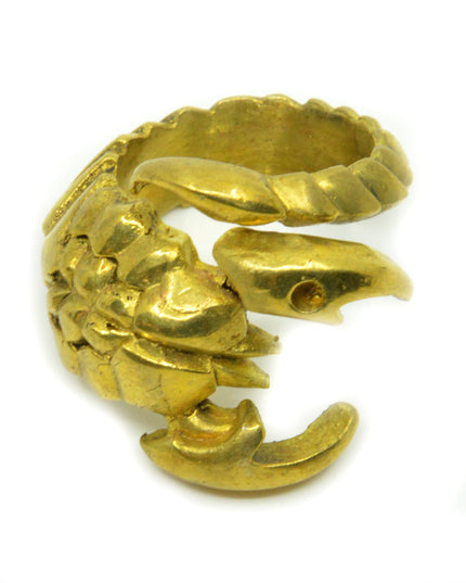 Skorpionin kuparisormus