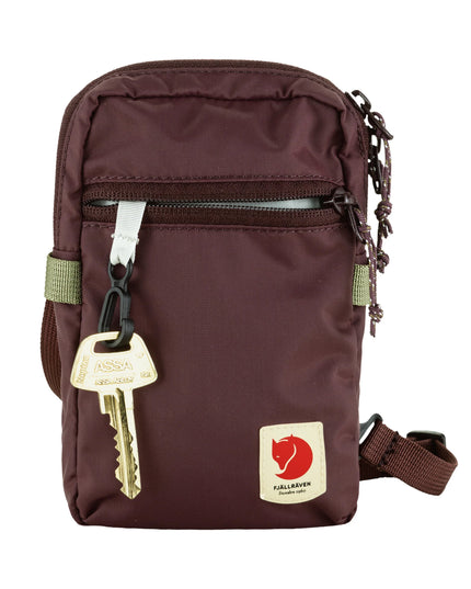 Fjallraven High Coast Pocket in Clay