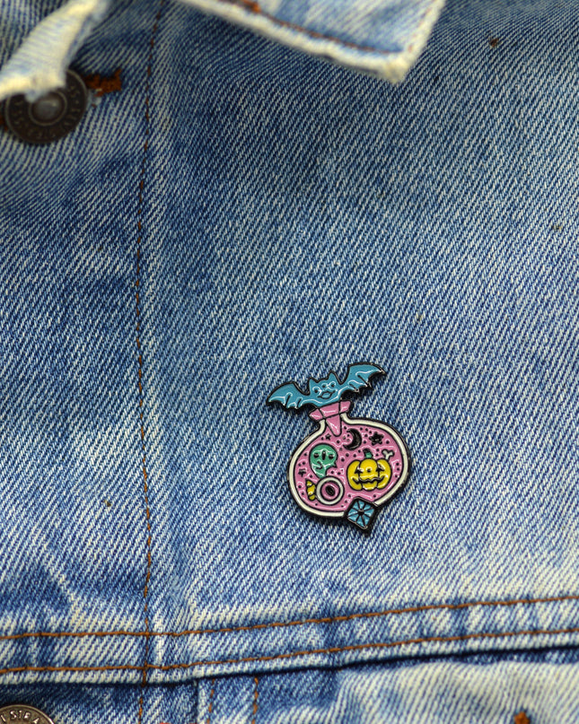 Spellbinding Pin - Limited Edition Halloween-koriste