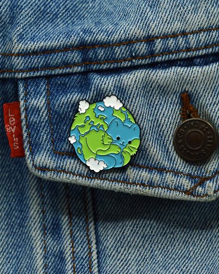Cat Earth Pin