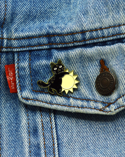 Sunny Cat Brooch