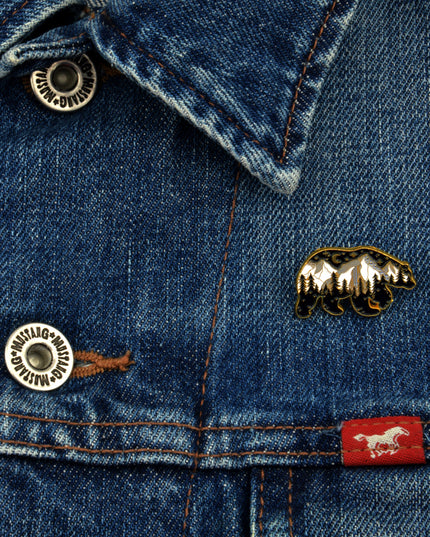 Yökarhu Badge Pääsiäiskokoelmasta