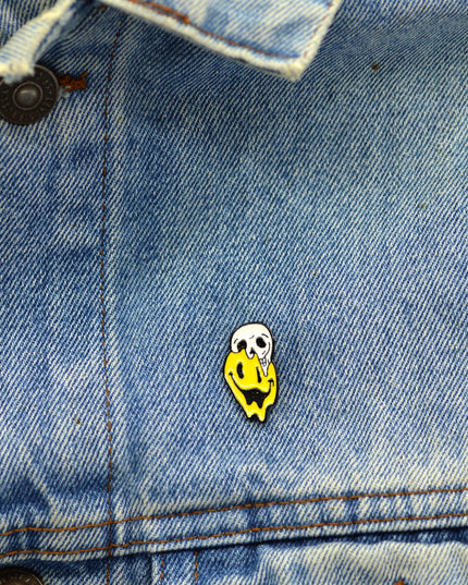 Blurred Smile Enamel Pin