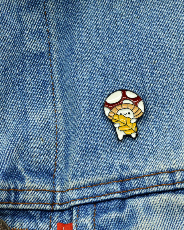 Badge - Little Button