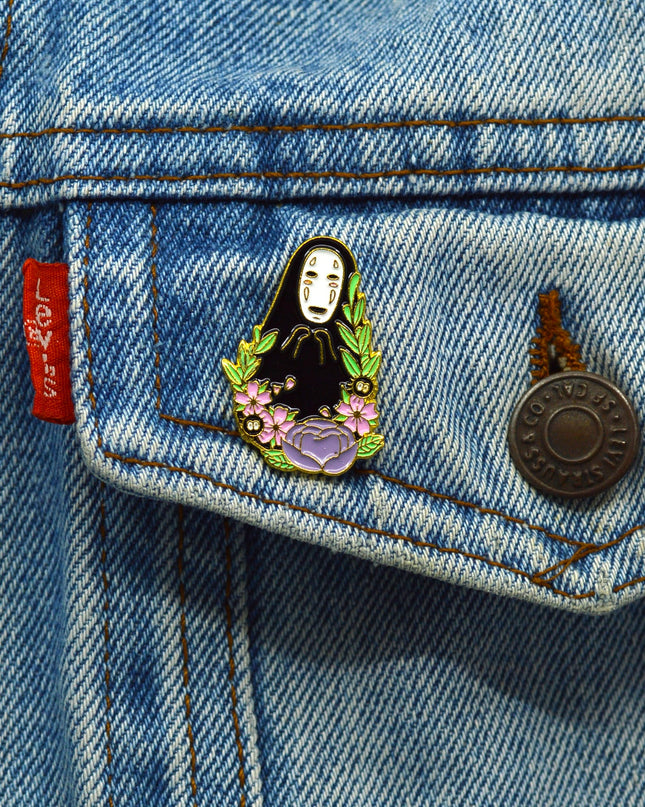 No Face Design Pin Halloween Costume Accessory