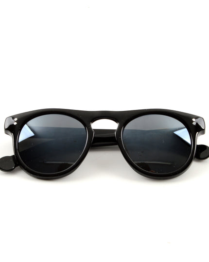 Musta polkka-aksesuaari