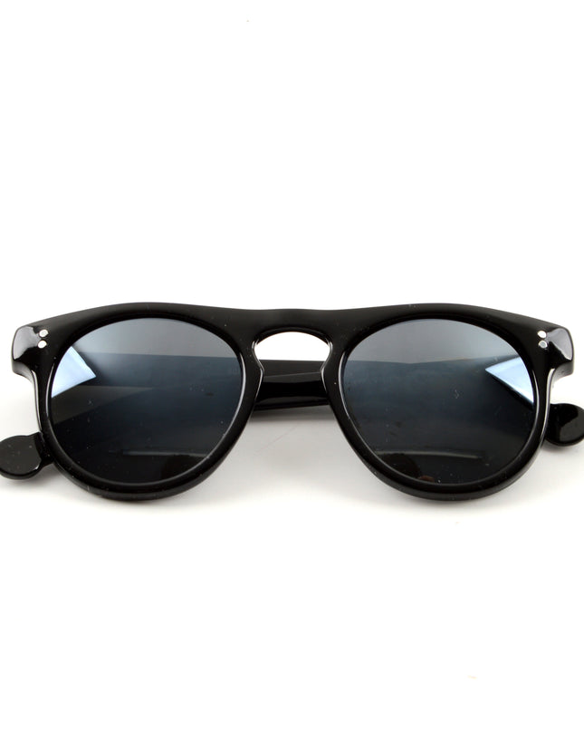 Musta polkka-aksesuaari