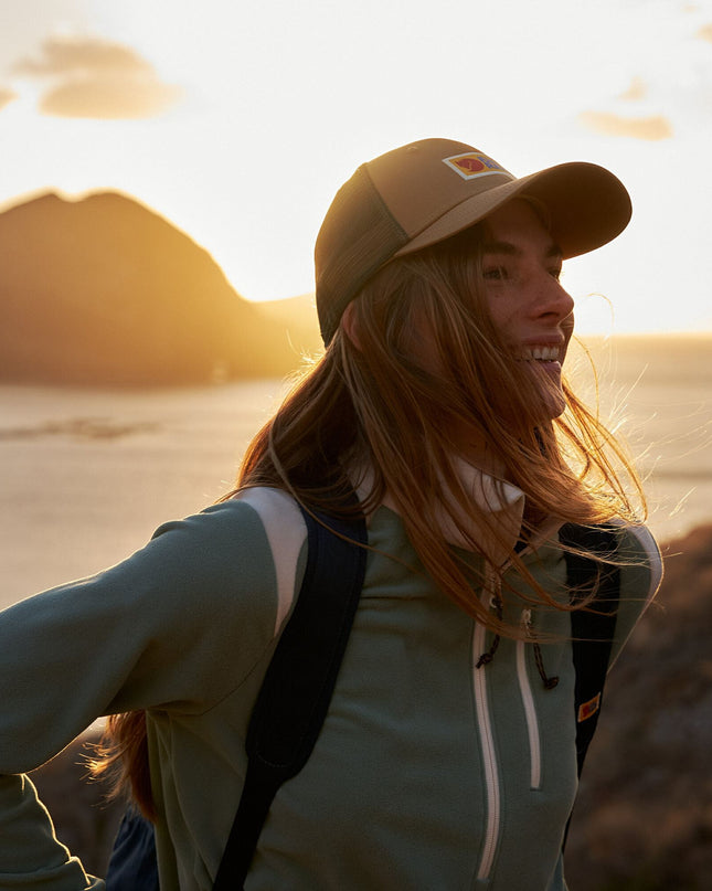 Fjallraven Vardag Long Sleeve Cap in Buckwheat Brown